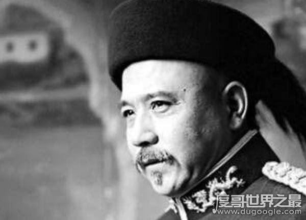 中国历史上2位鹰视狼顾之相的人物,司马懿和袁世凯(帝王之相)