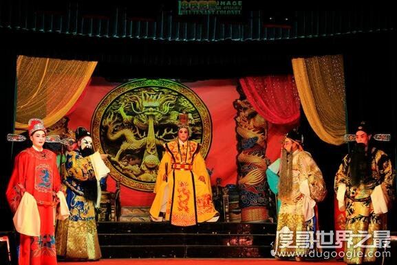 中国四大文学体裁，分别是指诗歌、散文、小说、戏剧这四种体裁