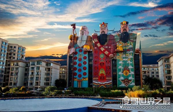 盘点中国十大最奇葩建筑,“福禄寿”酒店(史上最雷人建筑)