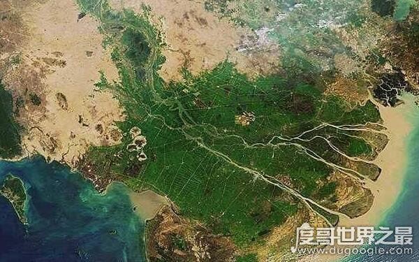 世界上著名的三角洲,勒拿河三角洲半年处于冰冻期(面积辽阔)