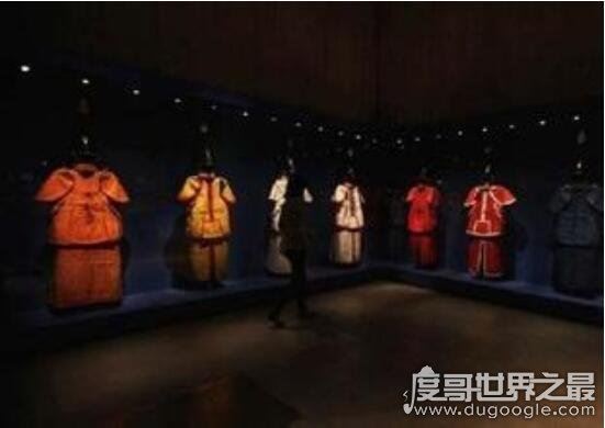 北京故宫闹鬼事件的影响，故宫保卫遇女鬼后离奇死亡