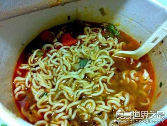 世界十大垃圾食品，看看你吃过哪几样(大部分人全都吃过)