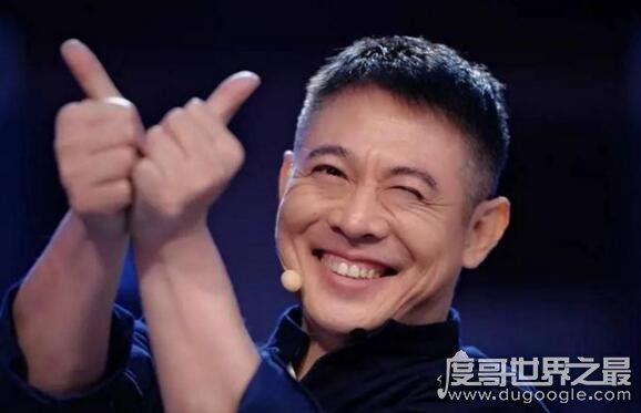 李连杰现在的真实现状,外形看起来很苍老但精神状况还不错