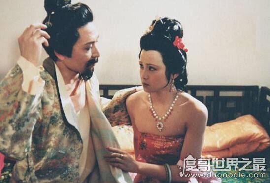 秦可卿身世之谜刘心武观点，竟是废太子胤礽之女