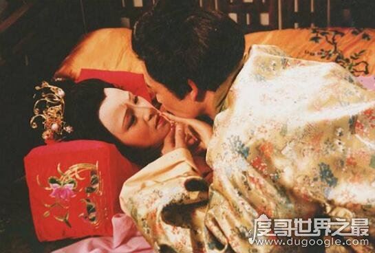 秦可卿身世之谜刘心武观点，竟是废太子胤礽之女