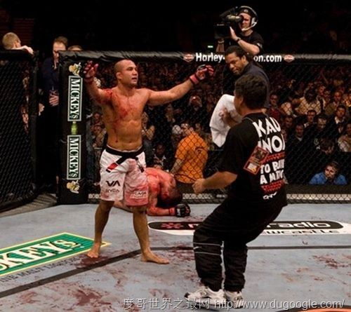 东尼马库斯vs疯子 黑拳史上巅峰对决盘点