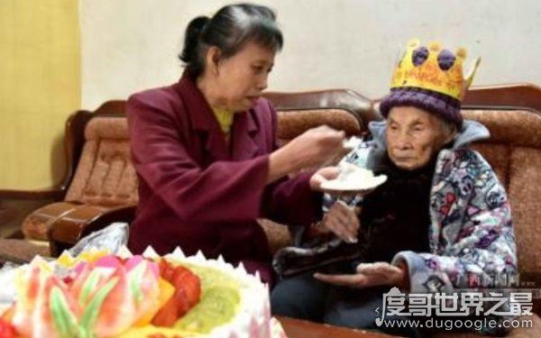 中国寿命最长的十个人，第一名已有134岁（性情平和）