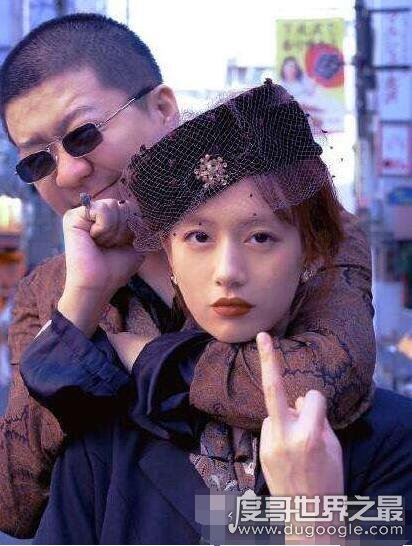 李诞女朋友黑尾酱颜值逆天，乃四川网红人物(原名陈典)