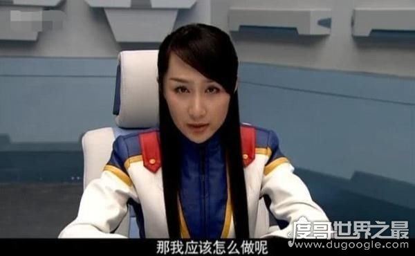 雷佳音老婆翟煦飞好漂亮，肤白貌美大长腿(比迪丽热巴还好看)