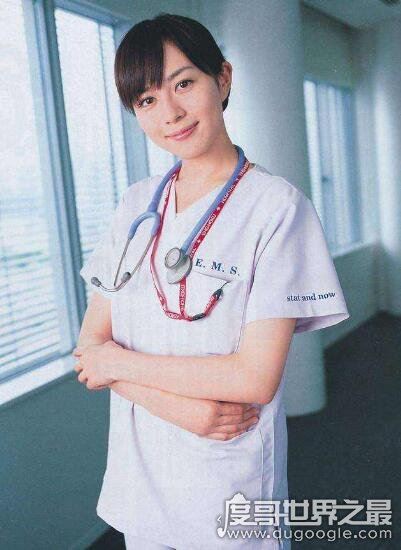 日本最美护士女演员排名top10，堀北真希第一(上演制服诱惑)