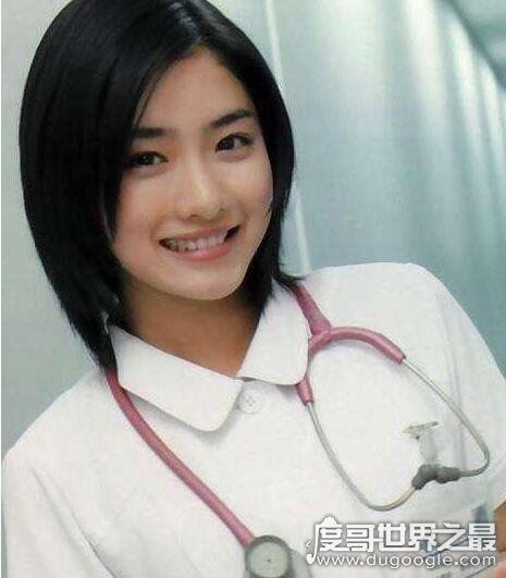 日本最美护士女演员排名top10，堀北真希第一(上演制服诱惑)