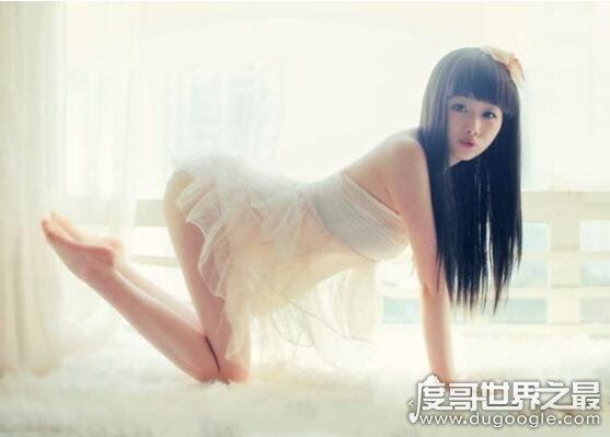 绿茶婊是什么意思，就是装纯的妓女(给钱就能睡的假清纯)