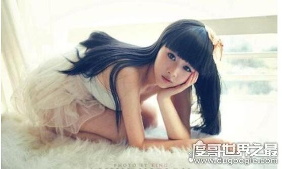 绿茶婊是什么意思，就是装纯的妓女(给钱就能睡的假清纯)