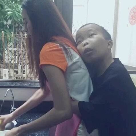 世界上最丑的富二代，外星人陈山和美女床照曝光