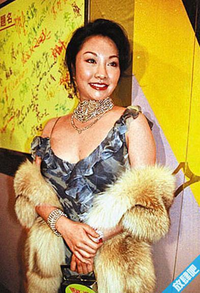 多名亚姐内地陪酒！扒扒亚姐那些年的10大惊天丑闻