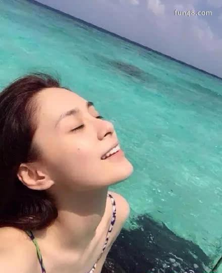 钟欣潼与陈冠希艳照事件 钟欣潼个人资料身高体重微博三级喷血照