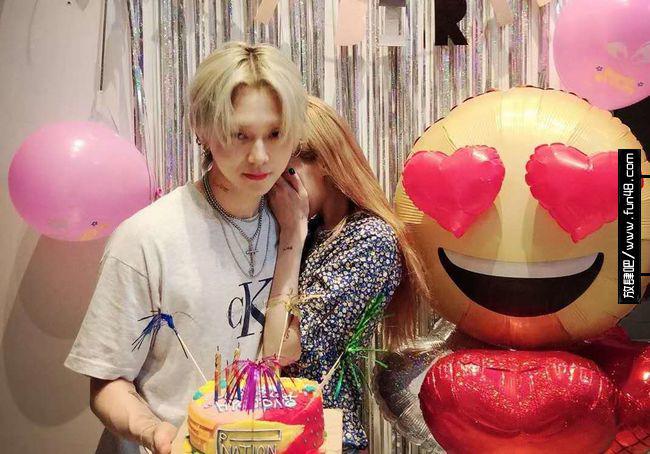 泫雅为男友庆生照片曝光 泫雅男友金晓钟生日现场曝光太浪漫了