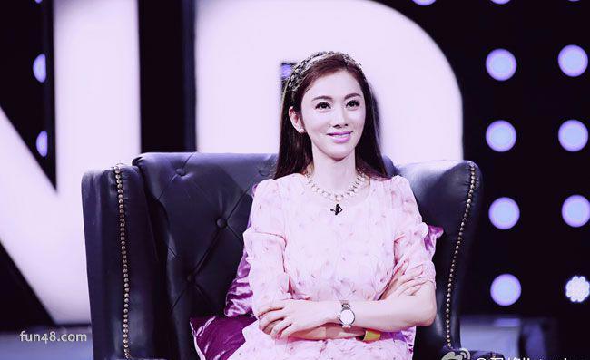 周唯是尹峰的第几任丈夫 身家背景不容小觑引得众多网友围观