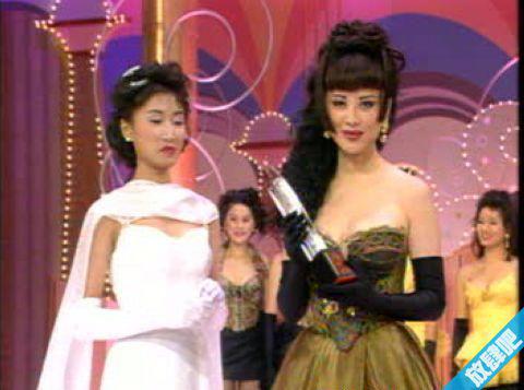 宫雪花个人资料拥有H奶大龄选美屡夺冠 宫雪花年轻时照片