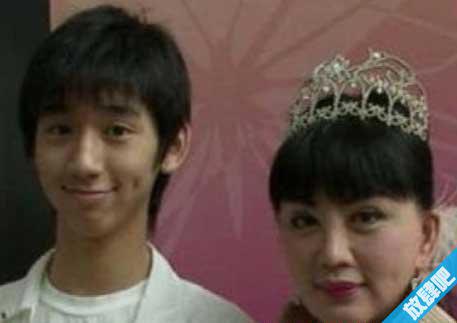 宫雪花个人资料拥有H奶大龄选美屡夺冠 宫雪花年轻时照片