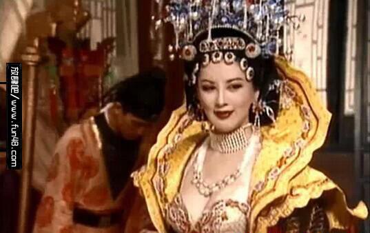 宫雪花个人资料拥有H奶大龄选美屡夺冠 宫雪花年轻时照片