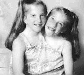 阿比盖尔和布列塔妮是谁(双头人)?双头人谁在控制身体?