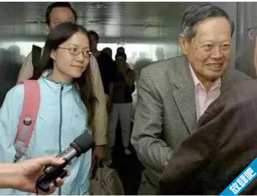 杨振宁翁帆还有性生活吗?杨振宁套牢翁帆20年的秘诀