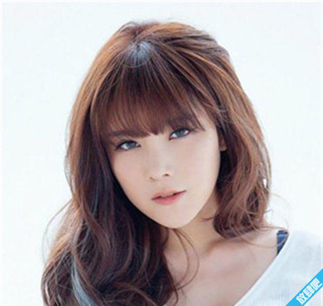 戴燕妮个人资料整容照片对比 戴燕妮老公是谁身份曝光