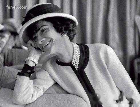 香奈儿标志是什么意思，coco创始人名字(Chanel顶级奢侈品)