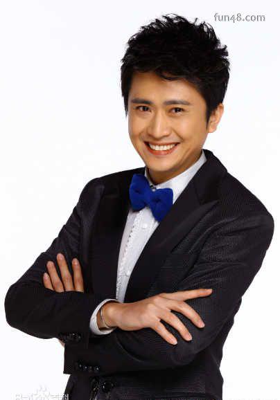 主持人杨帆个人资料简历 杨帆老婆李松奇和女儿照片