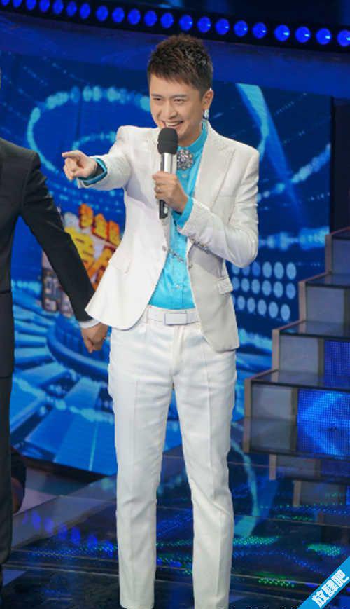 主持人杨帆个人资料简历 杨帆老婆李松奇和女儿照片