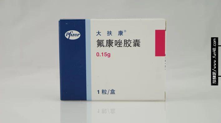 什么是灰指甲图片