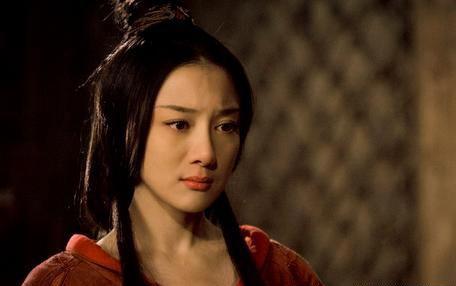 李依晓暴奶图片|李依晓差点因叶璇毁容现被名导看中大火