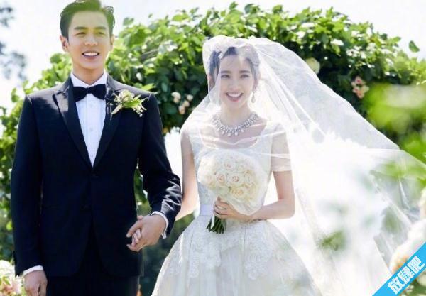唐艺昕裙子上的英文甜翻网友：love you as love life是什么意思