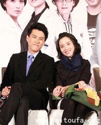 4组靳东跟李佳结婚照图片大全 演员老干部靳东和妻子李佳婚纱照高清样片