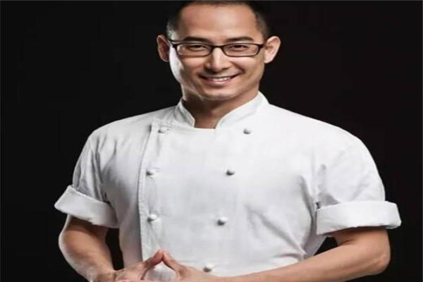 亚洲十大名厨排行榜，中山本征治来自日本