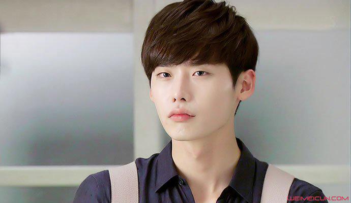 李钟硕有过几段恋爱 李钟硕女友是谁