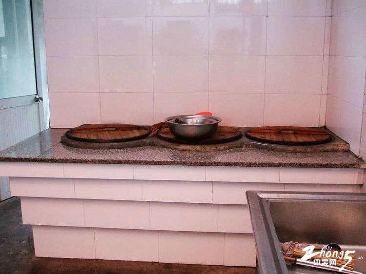 4款农村柴火灶台设计图 农村厨房砖砌烧柴土灶台装修效果图