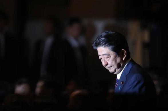 安倍辞职和日本的下一步 政治更迭:谁接任?