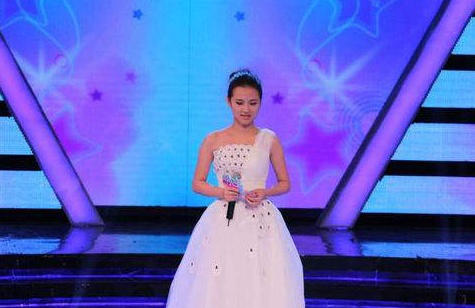 非常完美念慈为了心爱之人,两次登上舞台,身着婚纱深情告白