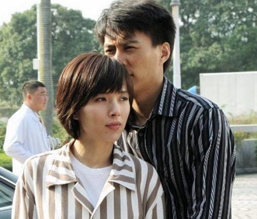 靳东老婆李佳个人简历-靳东与李佳什么时候结婚的靳东老婆李佳个人资料