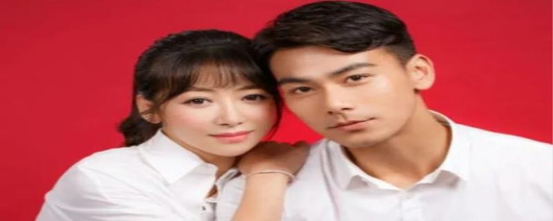 戴向宇一家三口照，​戴向宇和陈紫函在哪举行的结婚仪式