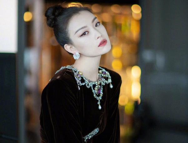 金鸡奖倪妮婉拒记者采访,称自己没有作品,所以没底气接受采访