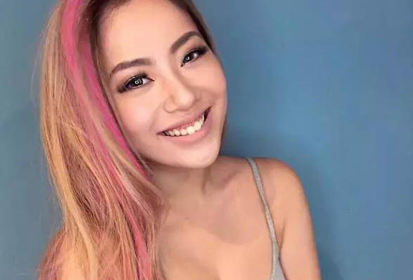 王菊瘦到要穿XS码，女明星为了身材，真的很拼！