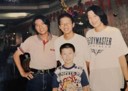 高晓松一家子知识分子!家亲属关系图解析