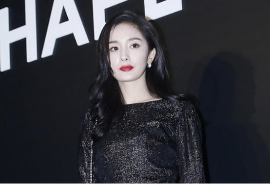 杨幂承认小糯米非亲生？小糯米，长相超甜，网友直呼美呆了