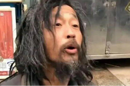 抖音红人沈巍，看似不修边幅，实则酷爱读书注重内心修养