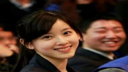 奶茶妹妹章泽天赴剑桥读书，活出自己的女人有多精彩？