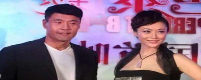 演员于荣光与妻子合照,于荣光妻子是谁