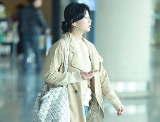 殷桃八卦曝光，再度谈及被包养事件，称：十年前会哭十年后敢告！